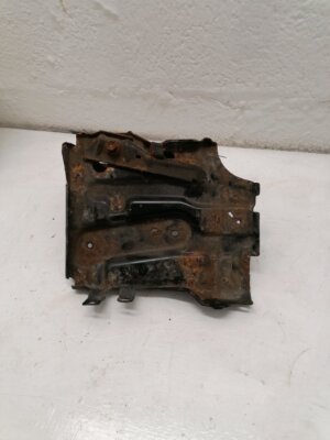 74404-0H010 Toyota OEM Стойка за акумулатор